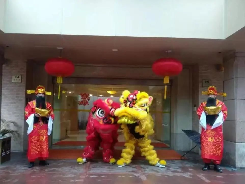 灯期满，看看陆家嘴人怎么“闹”元宵