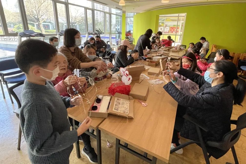 灯期满，看看陆家嘴人怎么“闹”元宵