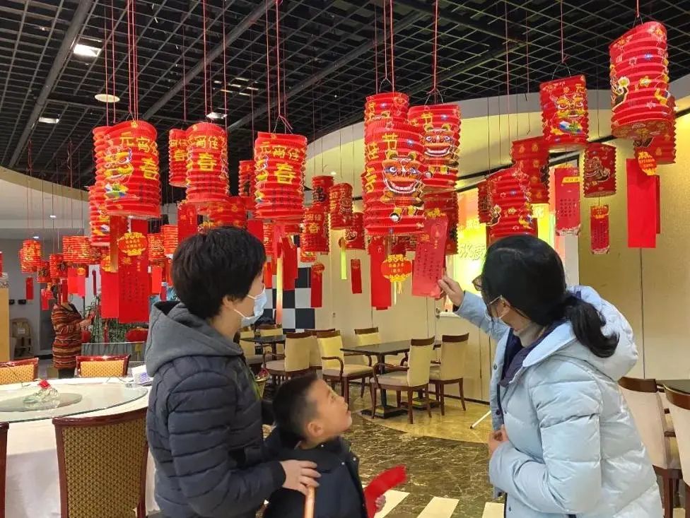 灯期满，看看陆家嘴人怎么“闹”元宵