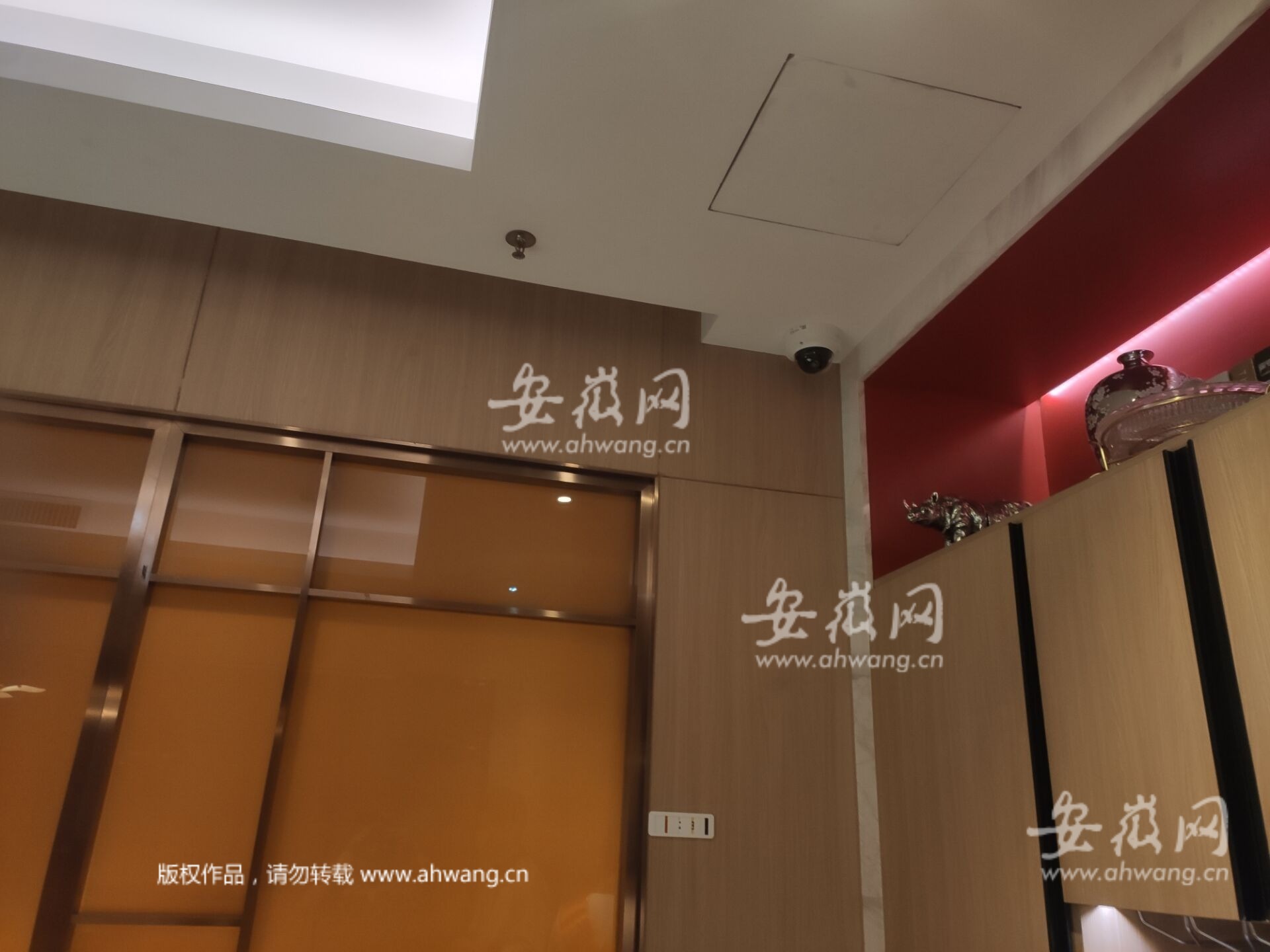 315曝光餐饮海底捞,海底捞包间被曝安装摄像头