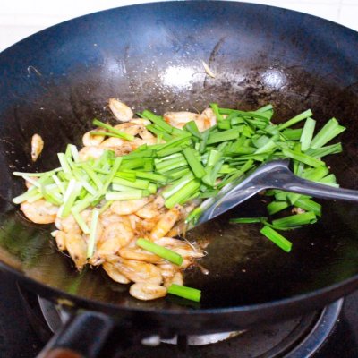 韭菜炒河虾的家常做法窍门图片,椒盐辣炒河虾