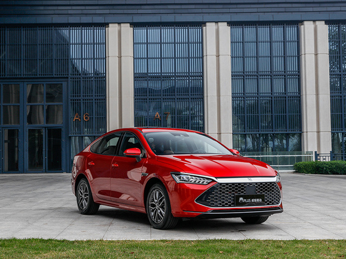 油电混动车型推荐需要插电么,增程版和油电混动区别