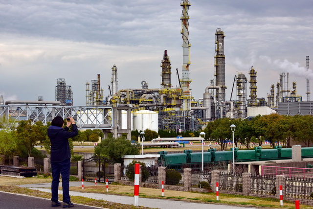 工业领域的卡脖子,企业如何解决卡脖子问题