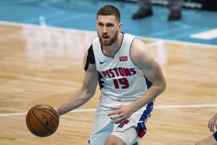 考辛斯自由市场,夏季自由市场的考辛斯