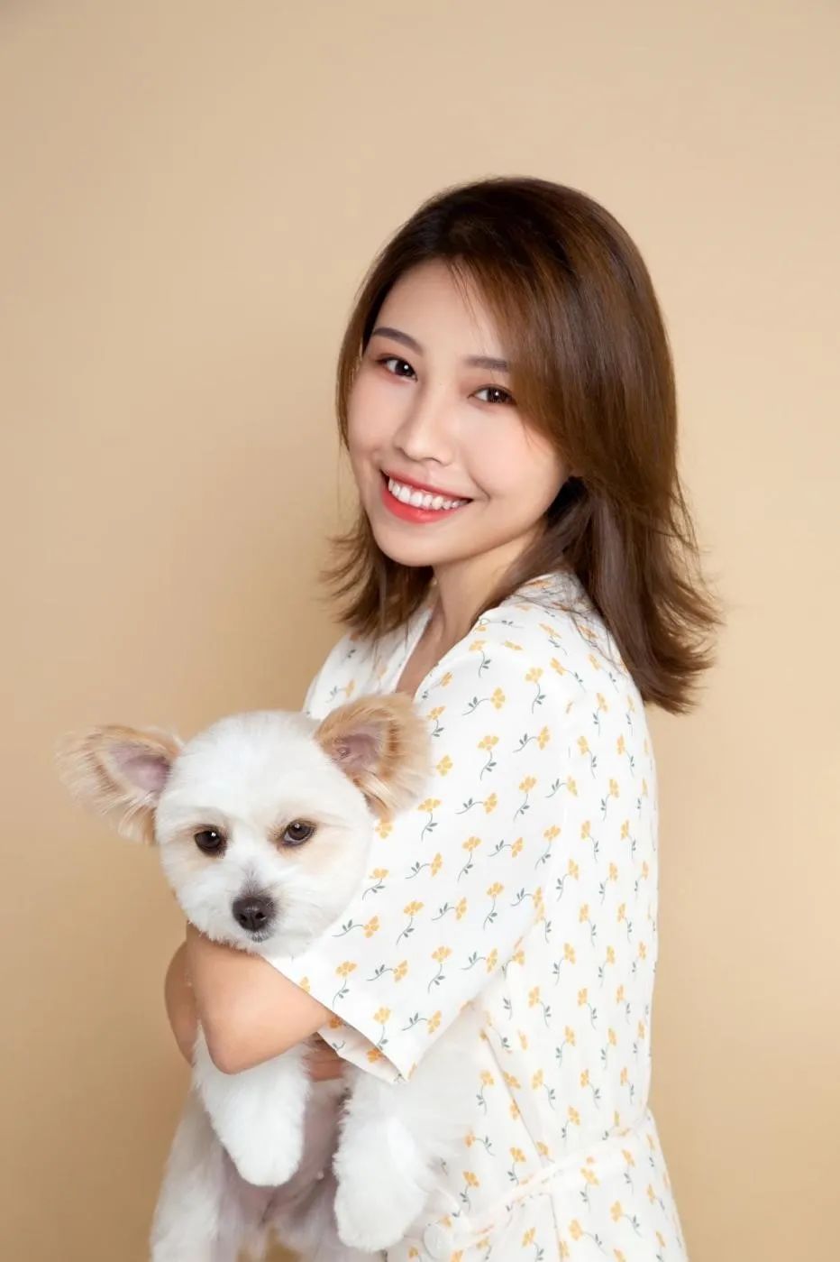 25岁，我给猫狗做奶茶，年入300万|后窗