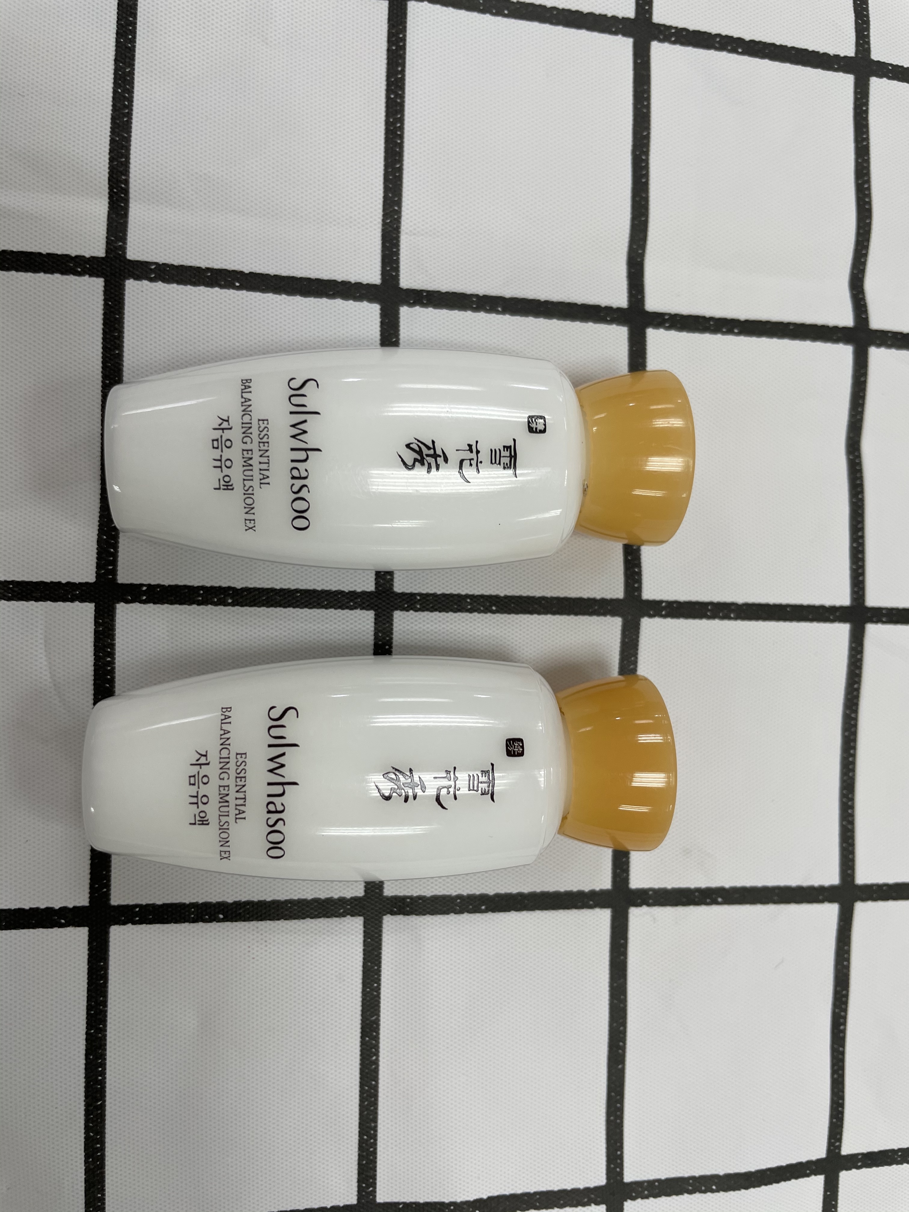 海蓝之谜小样是假的吗,海蓝之谜小样真的假的