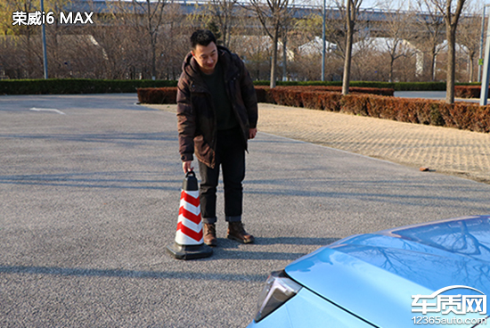 家用车横评测评,普通家用车测评视频