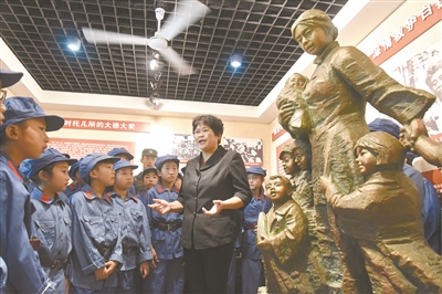 *党**和人民水乳交融在这里体现