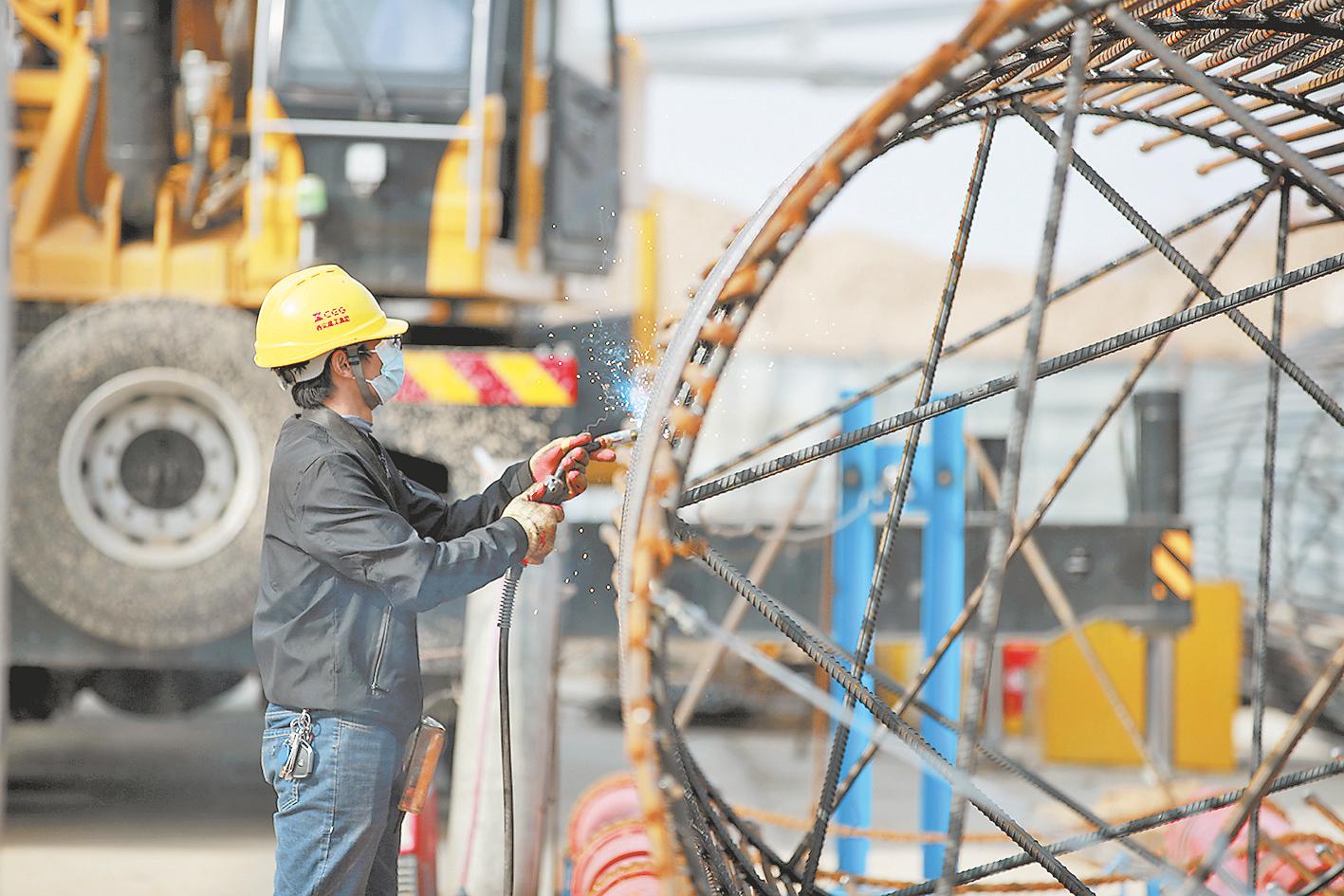 战鼓声声鏖战急——我市项目一线掠影