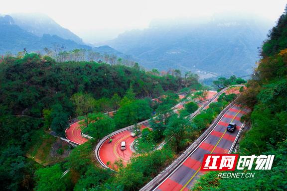 矮寨不矮时代标高丨“最危险公路”蝶变网红设计者揭秘背后故事