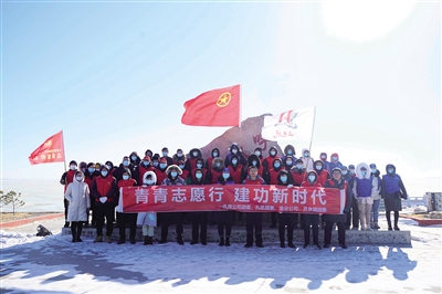 学雷锋暖心行动,学习雷锋精神见行动视频