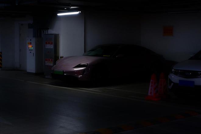 taycan冰莓粉沉浸式体验,taycan冰莓粉测评