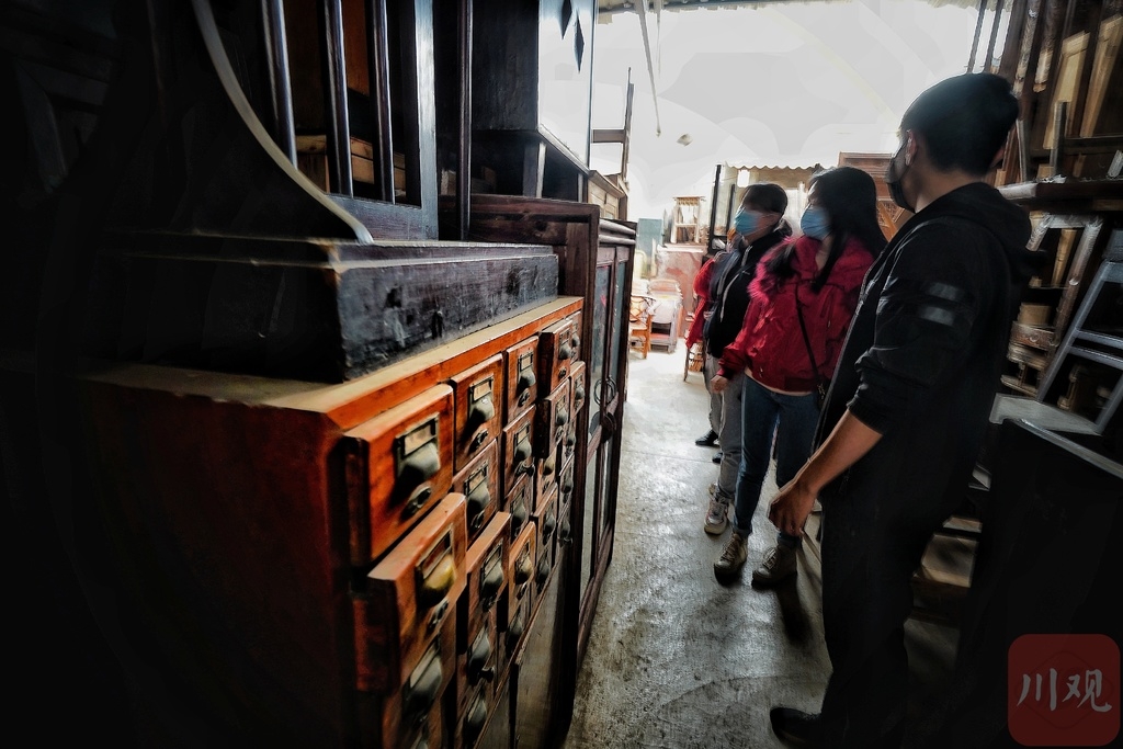 成都旧古董家具批发市场,成都旧家具收藏市场