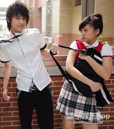 黑涩会美眉的成员彤彤,黑涩会彤彤真实身份