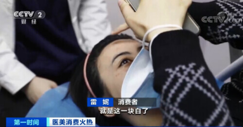 医院门诊排长队,医院里排长队