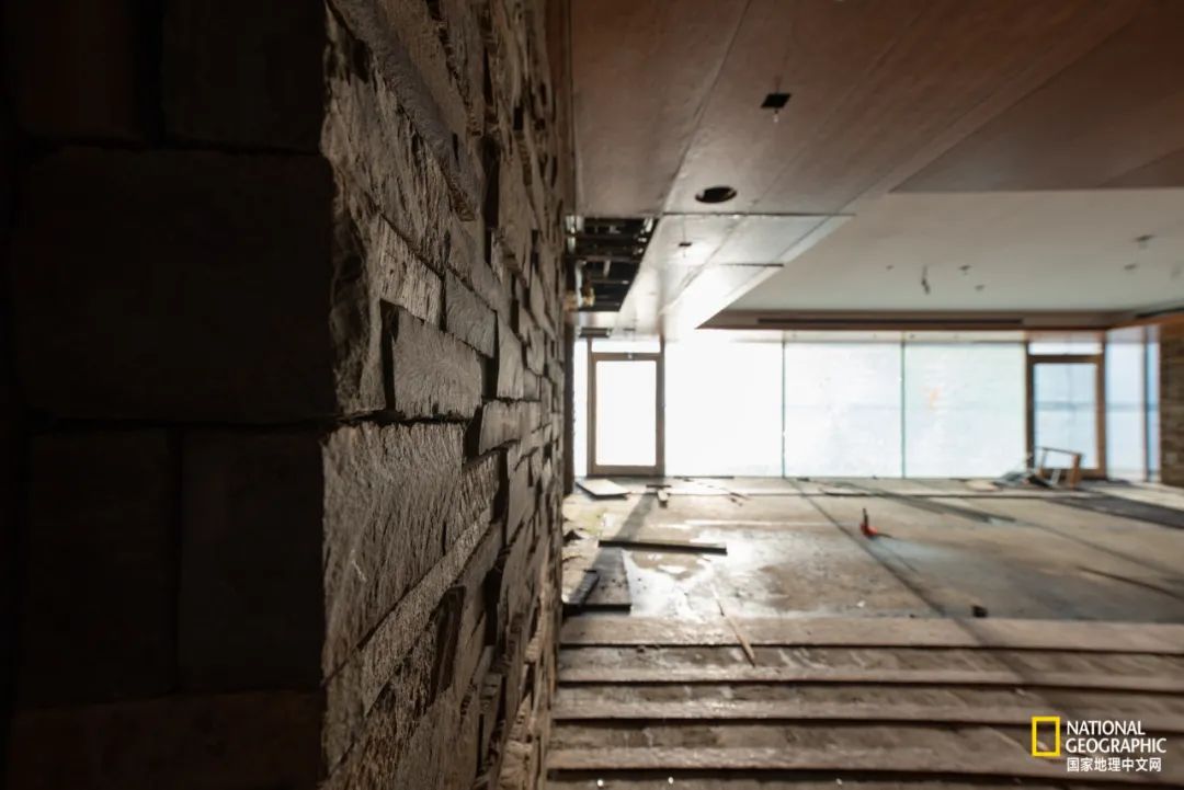 被废弃的私人豪宅,私闯豪宅后续