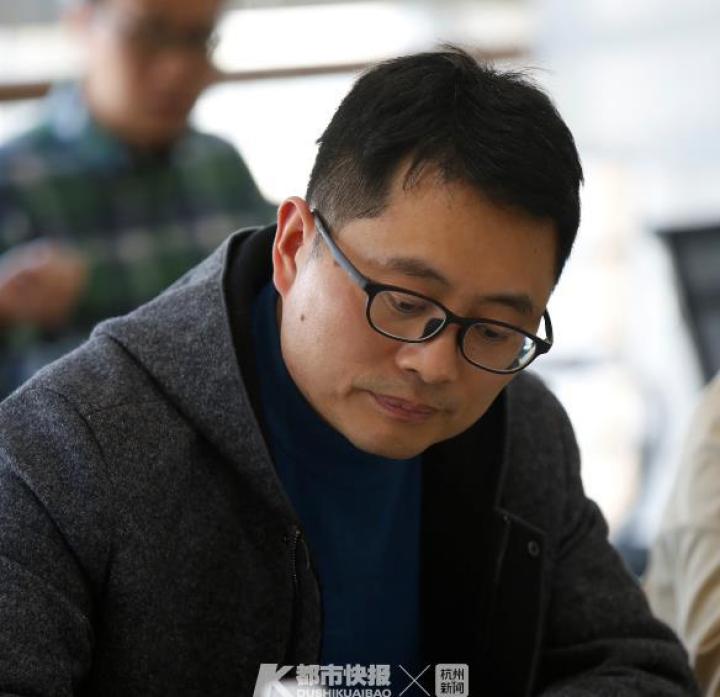 1359篇进入最后一关,评委全是大咖!第四届杭州市中小学生“我的春节”主题征文大赛今天现场评审