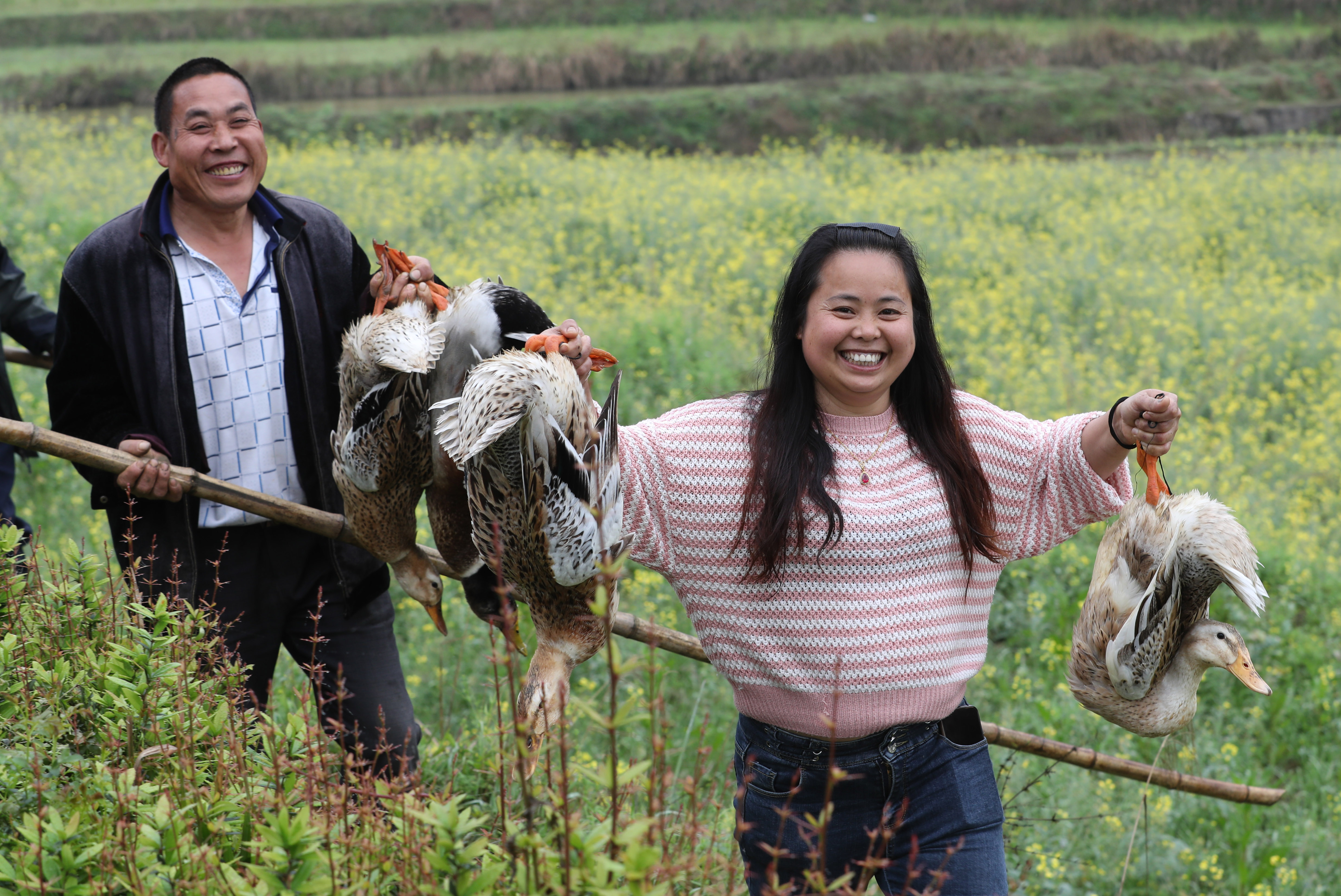 #(图片故事)贵州玉屏:“女货郎”送货记