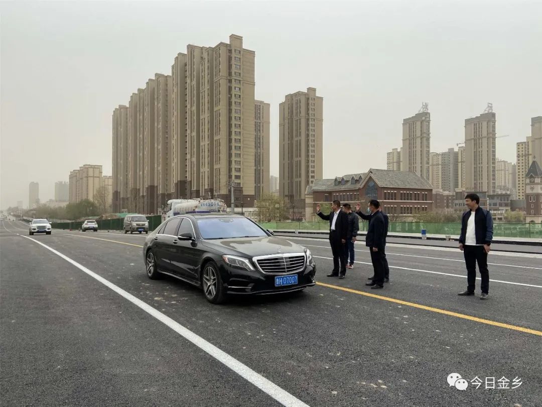 金乡文峰桥东西向八车道,文峰路通车么