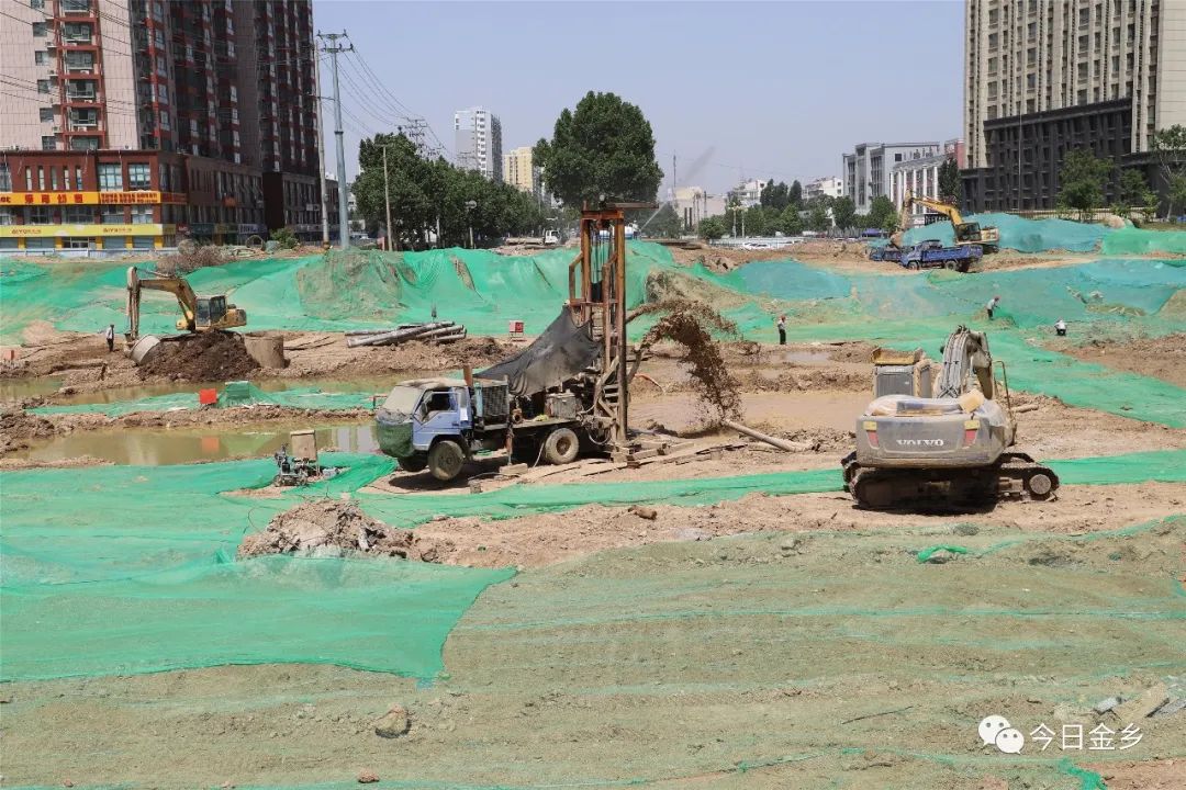 金乡文峰桥东西向八车道,文峰路通车么