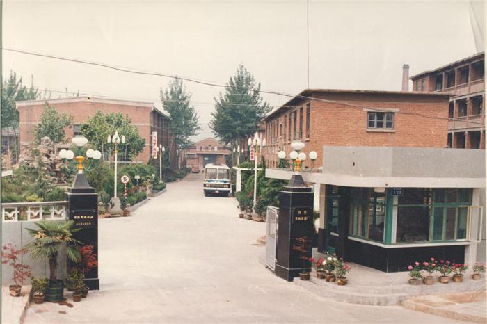 “壮丽100年·迈入强省会-百年国企路”系列报道