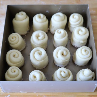 3分钟制作蜂蜜小面包香甜酥软,脆脆底蜂蜜小面包