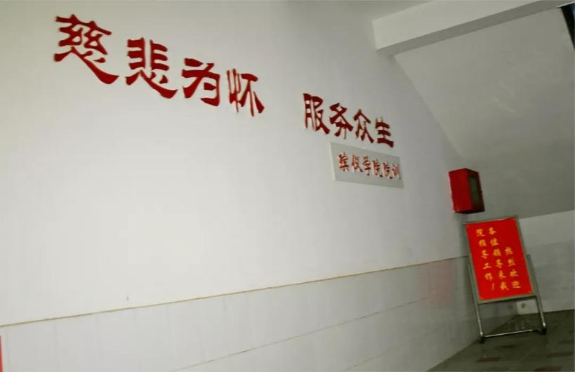 中国入殓师:被问工作就说是民政部门,摸着尸体像冰啤,化妆时逝者眼睛突然睁开