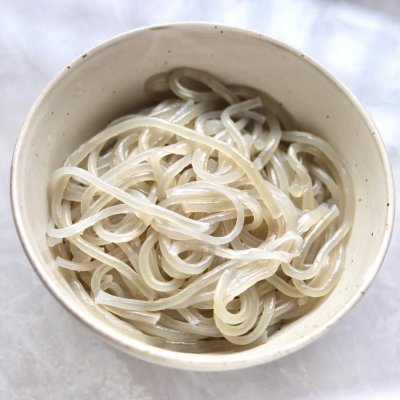 凉拌酸辣粉的做法,韩式减肥小菜