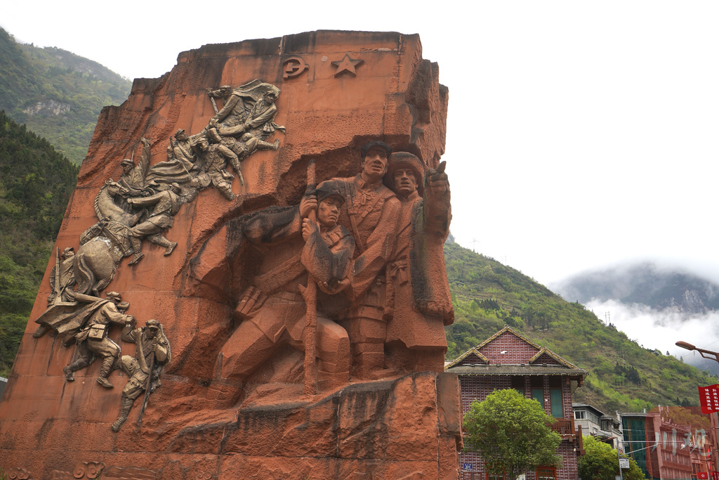 长征过夹金山的时间,红军夹金山经历