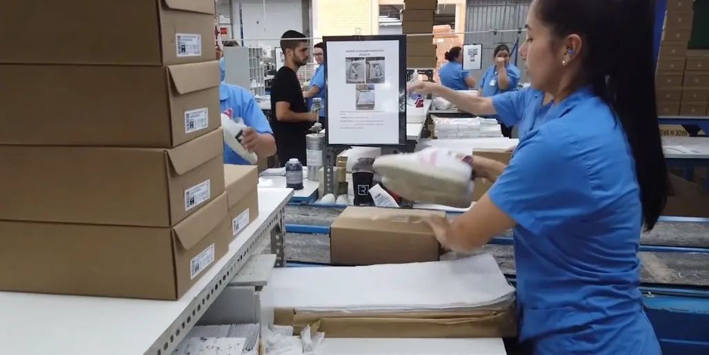 轰趴运动潮玩,轰趴和sneakers