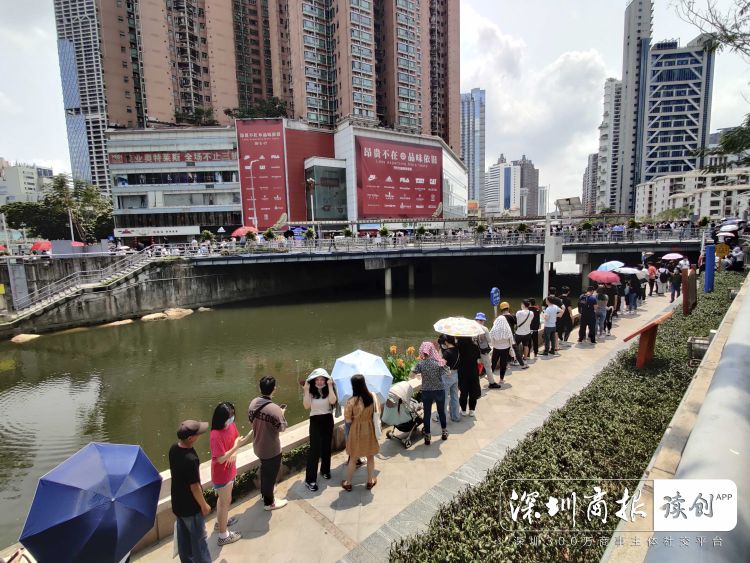 代买奶茶怎么收费,黄牛代买网红饮料一杯加价几十元