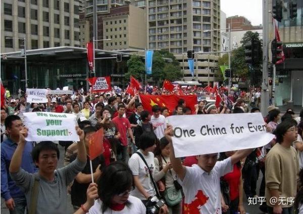 08年奥运为什么那么隆重,无序背后的危机