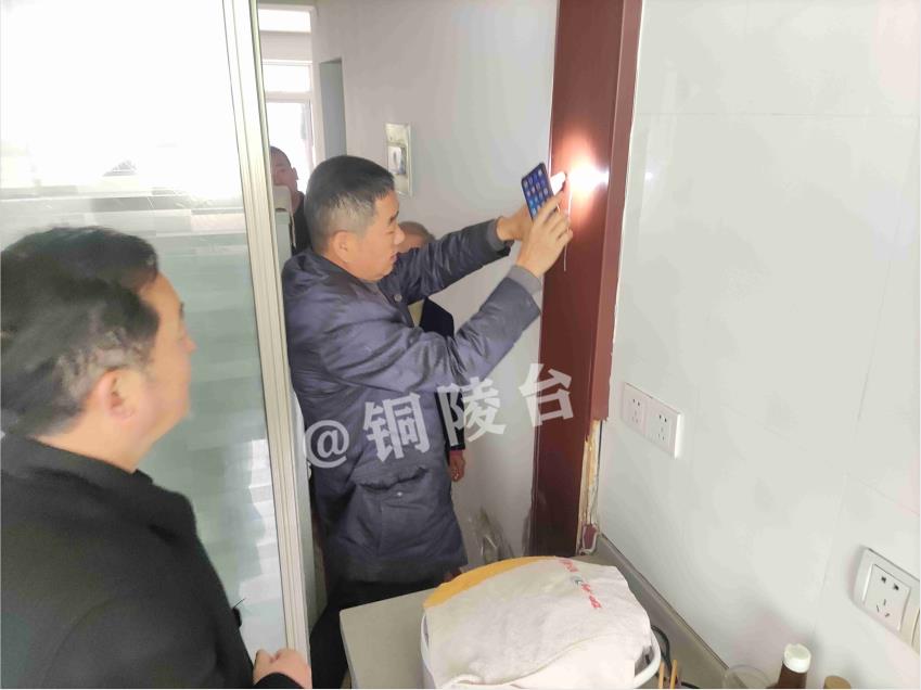 家里出现了白蚁有效的解决方法,家里潮湿会招来白蚁筑巢吗