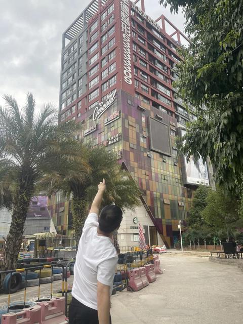 整形手术失败女子跳楼,整形失败女子跳楼