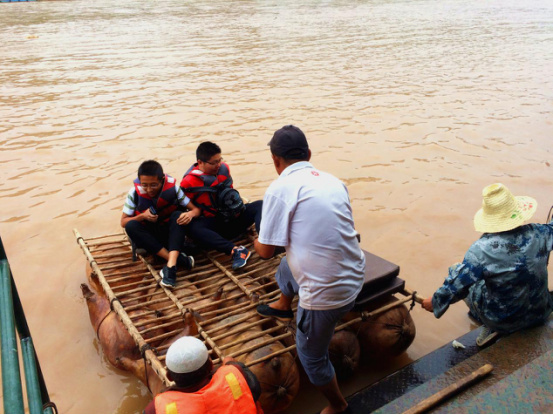 高原民族青海湖,青藏高原最炫民族风完整版女声