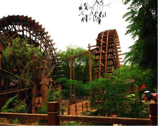 高原民族青海湖,青藏高原最炫民族风完整版女声