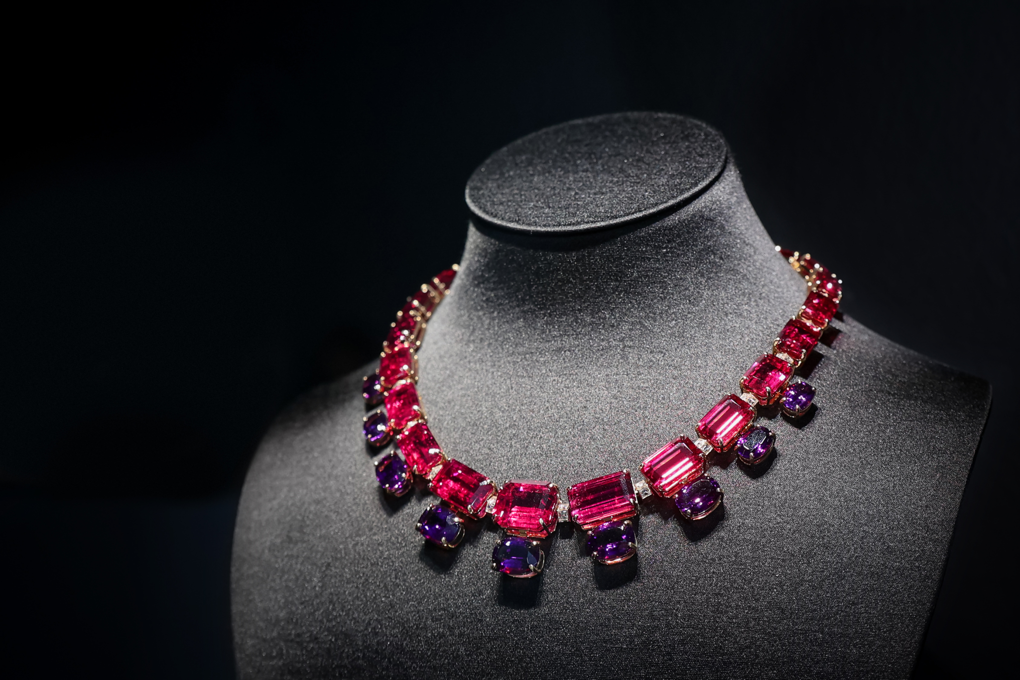 易烊千玺代言蒂芙尼的什么系列,blackpink谁代言蒂芙尼