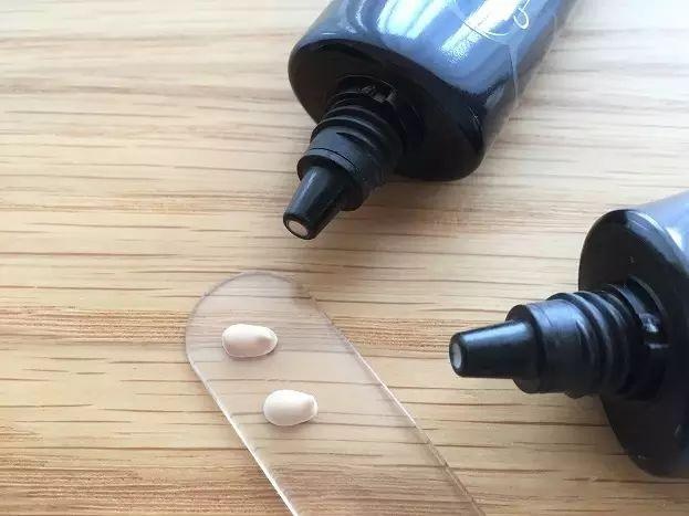 cpb白管隔离新款与老款,cpb长管隔离新款37ml