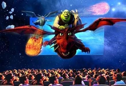 不是每个街头4D影院都会喷水