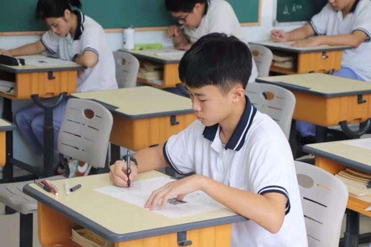 继58中之后，9中也给这所初中发了“感谢信”