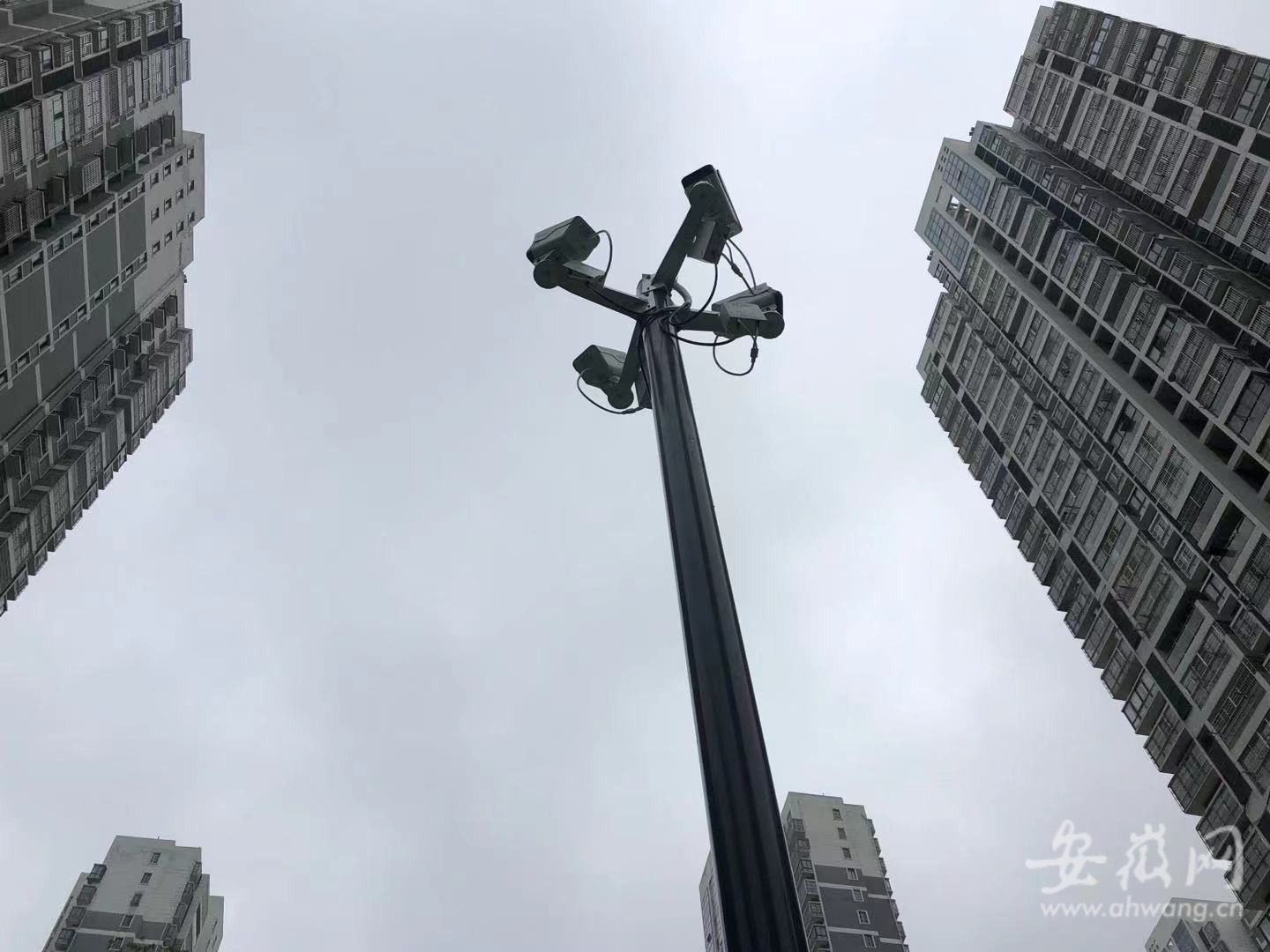 118台高空抛物摄像机,52个小区防高空抛物摄像头