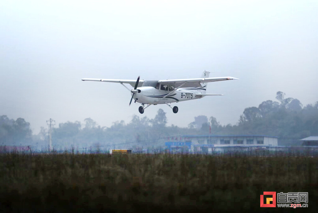 自贡高质量跨越发展,自贡实现航空产业园更好更快发展