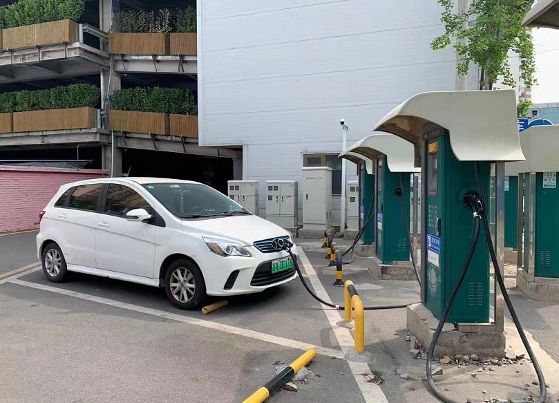 调查｜安桩受限、有桩无位、收费不一，小区充电难题这样解