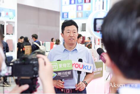 奥凯盛旅行箱,奥盛凯行李箱指纹解锁