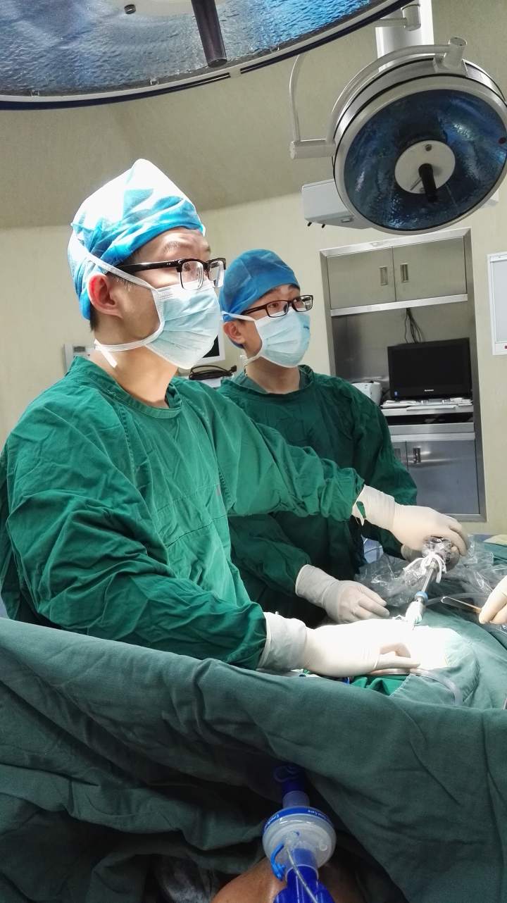 0.5厘米的铁丝吞肚子里了怎么办,铁丝吃到肚里的危害