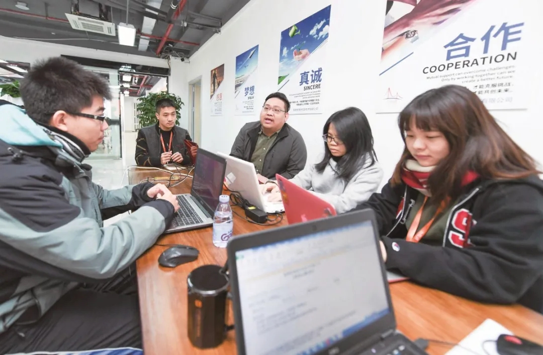 台湾海峡跨海通道和琼州海峡通道,台湾海峡两岸同胞心连心