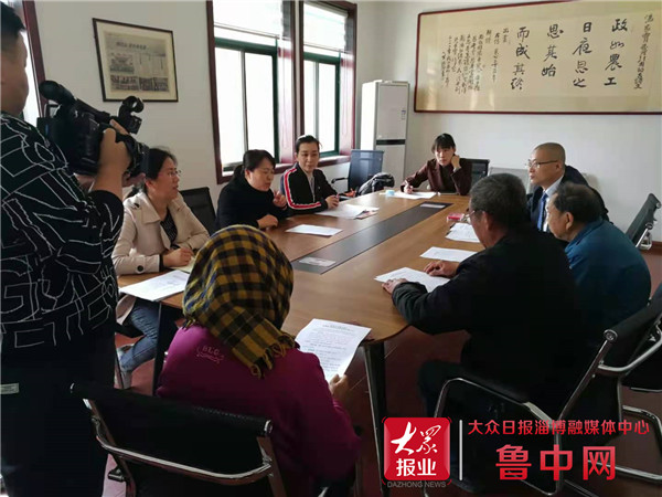 宝山管理中心：上门服务“安享贷”居民乐享“安心福”