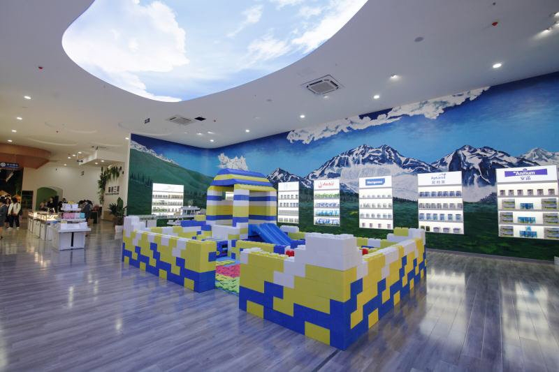 “一站购”近30个国家好物成都国际铁路港亚蓉欧国家(商品)馆开馆