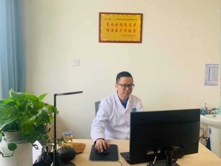 经期前偏头疼什么原因吃什么药好,姨妈期间偏头痛是什么原因引起的