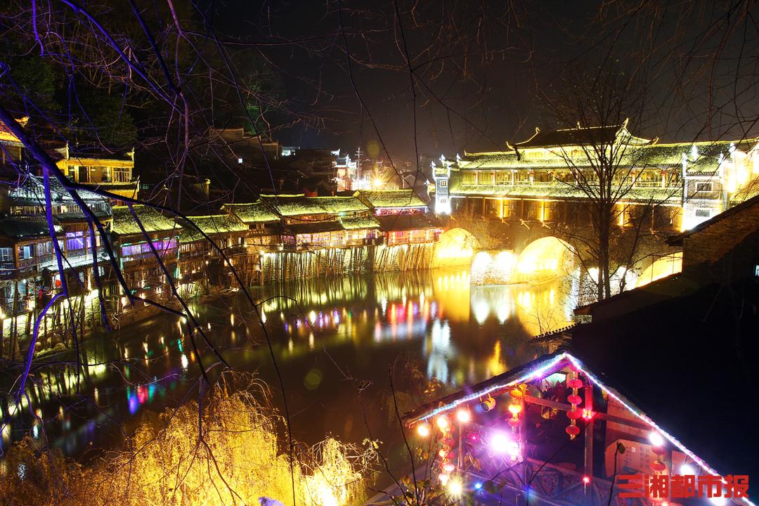 美丽的湖南凤凰古镇,湖南免费旅游攻略凤凰古城